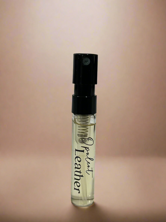 🎁 Opulent Leather 3 ML | Luxe Edition ( Inspired by Ombre Le@+her )